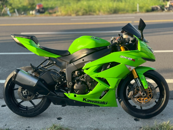 KAWASAKI ZX6R KAWASAKI ZX6R