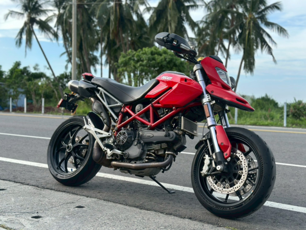 DUCATI HYPERMOTA1100