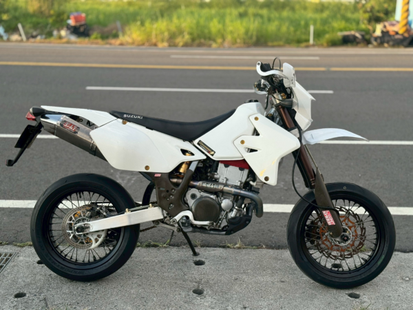 SUZUKI DRZ400 SUZUKI DRZ400